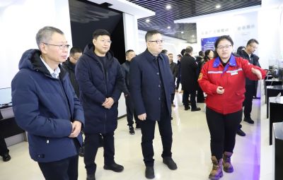 江门市政企代表团一行莅临宝泰隆考察调研
